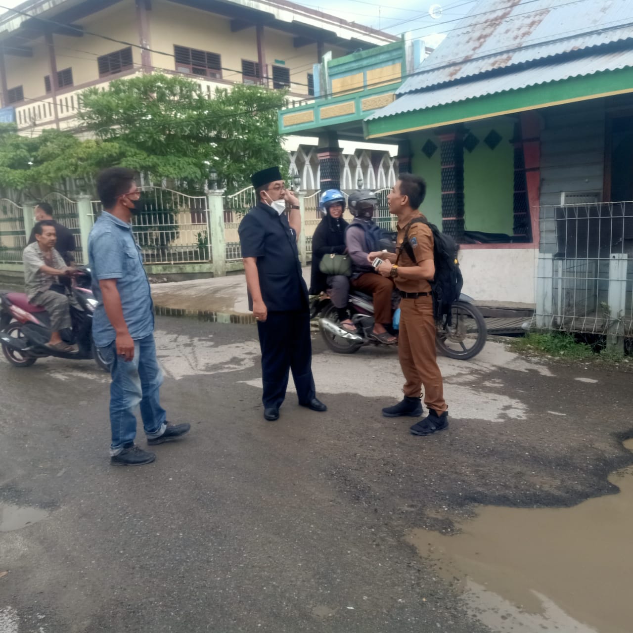 Bupati Anwar Sadat Turun Langsung Cek Jalan dan Jembatan Rusak